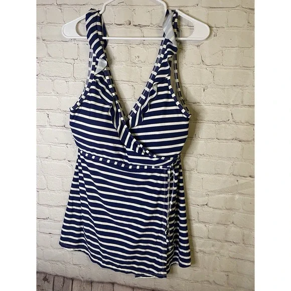Lands End Tankini Top Halter Molded Cups Striped Navy Blue White 6 - Picture 1 of 6